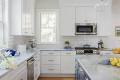 White kitchen cabinets